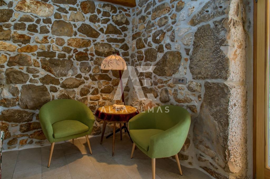 Vrbnik, okolica, kamnita vila na mirni lokaciji! ID 127