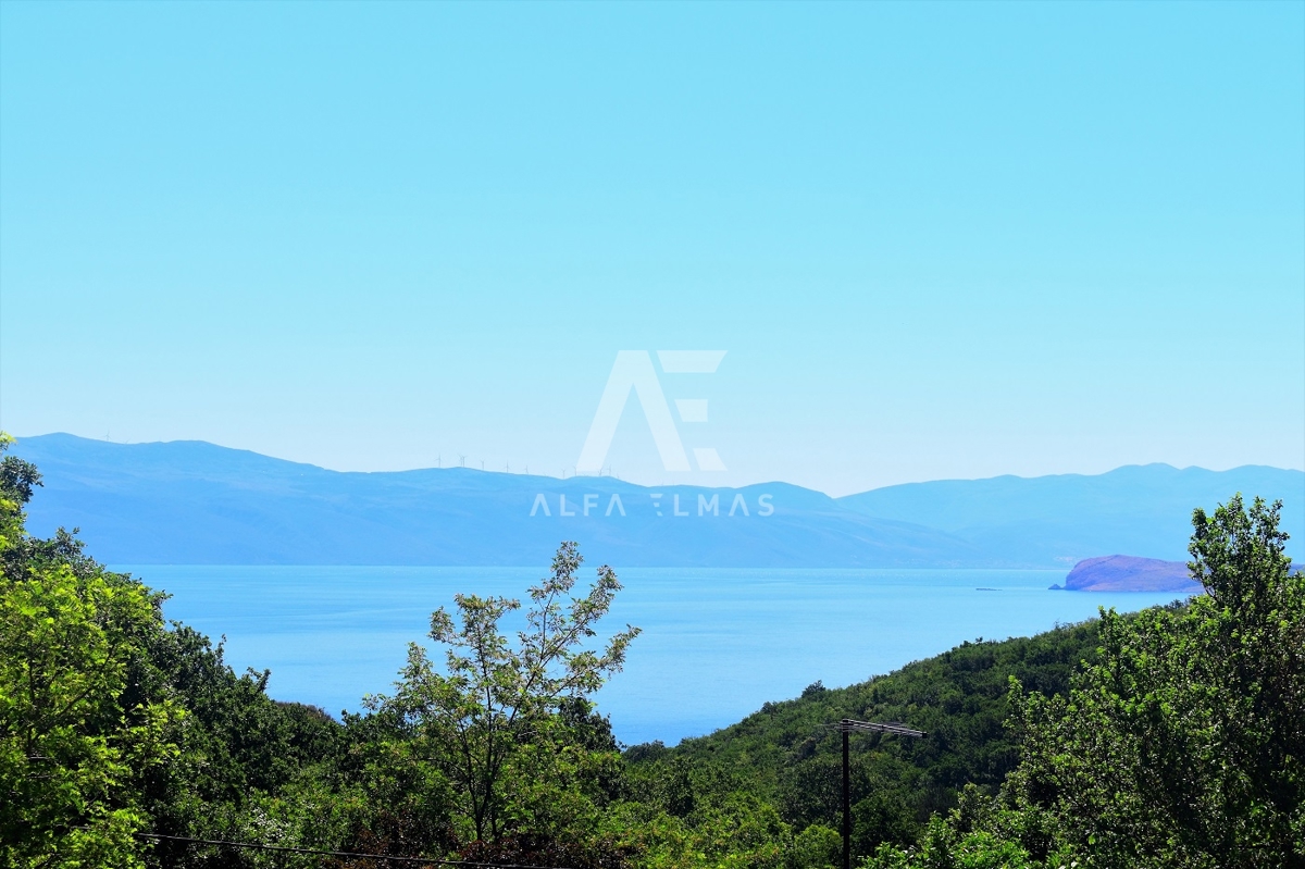 Vrbnik, okolica, lepa samostojna hiša s pogledom na morje!! ID 254