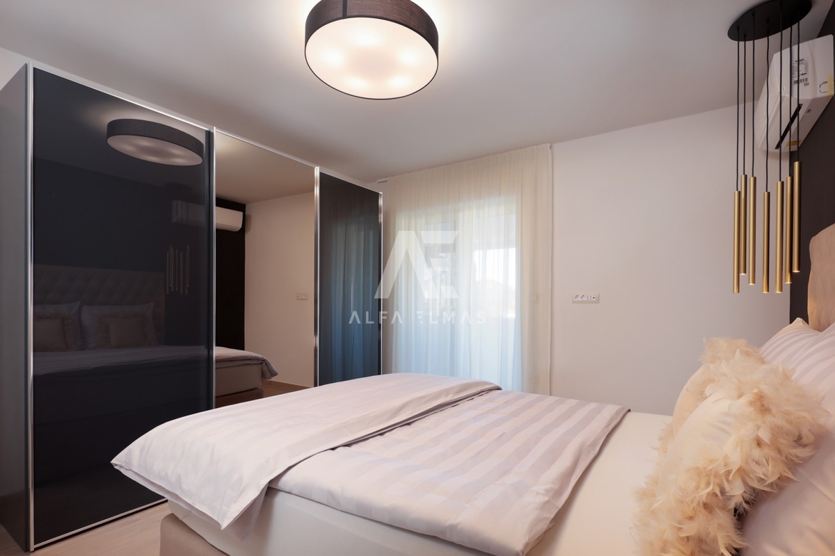 Rovinj, luksuzno trisobno stanovanje v bližini vseh potrebščin!! ID 262 