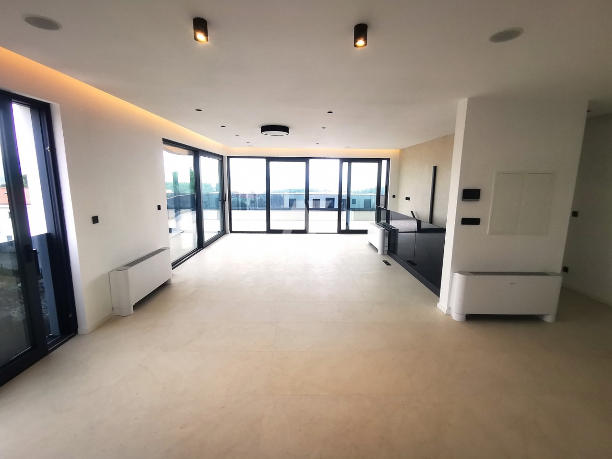Krk, luksuzni penthouse z bazenom in čudovitim pogledom na morje!! ID 319