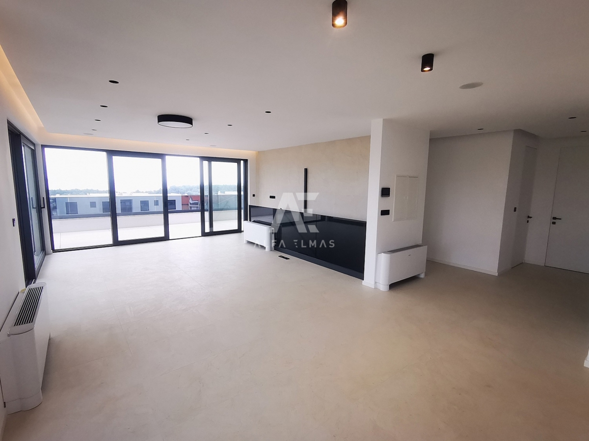 Krk, luksuzni penthouse z bazenom in čudovitim pogledom na morje!! ID 319