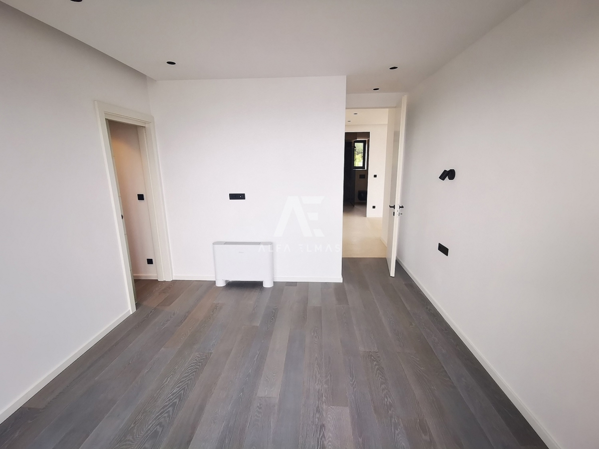 Krk, luksuzni penthouse z bazenom in čudovitim pogledom na morje!! ID 319