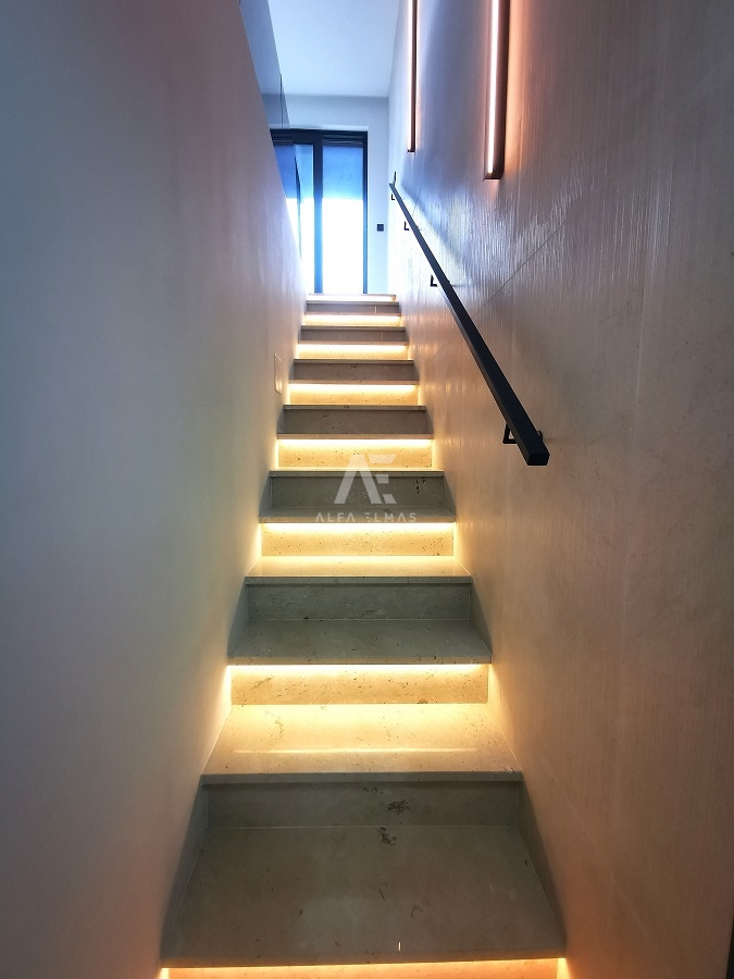 Krk, luksuzni penthouse z bazenom in čudovitim pogledom na morje!! ID 319
