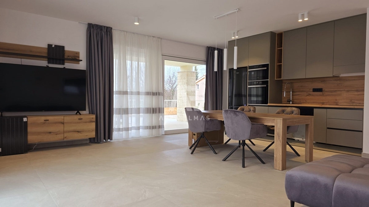 Malinska, okolica, vila v gradnji z bazenom na mirni lokaciji!! ID 502