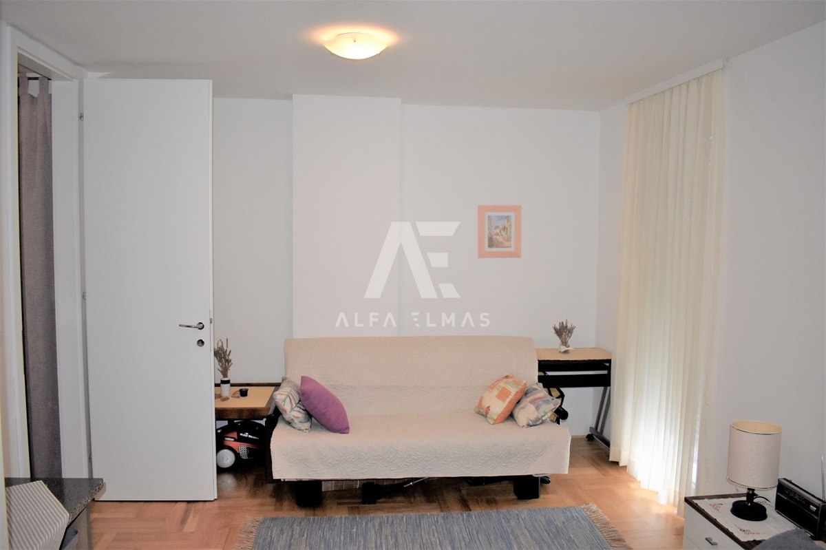 Krk, dvoetažni apartma na atraktivni lokaciji!! ID 119