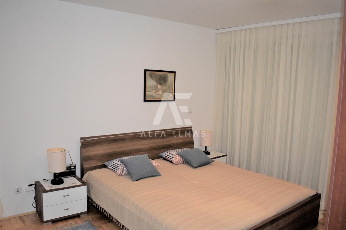 Krk, dvoetažni apartma na atraktivni lokaciji!! ID 119