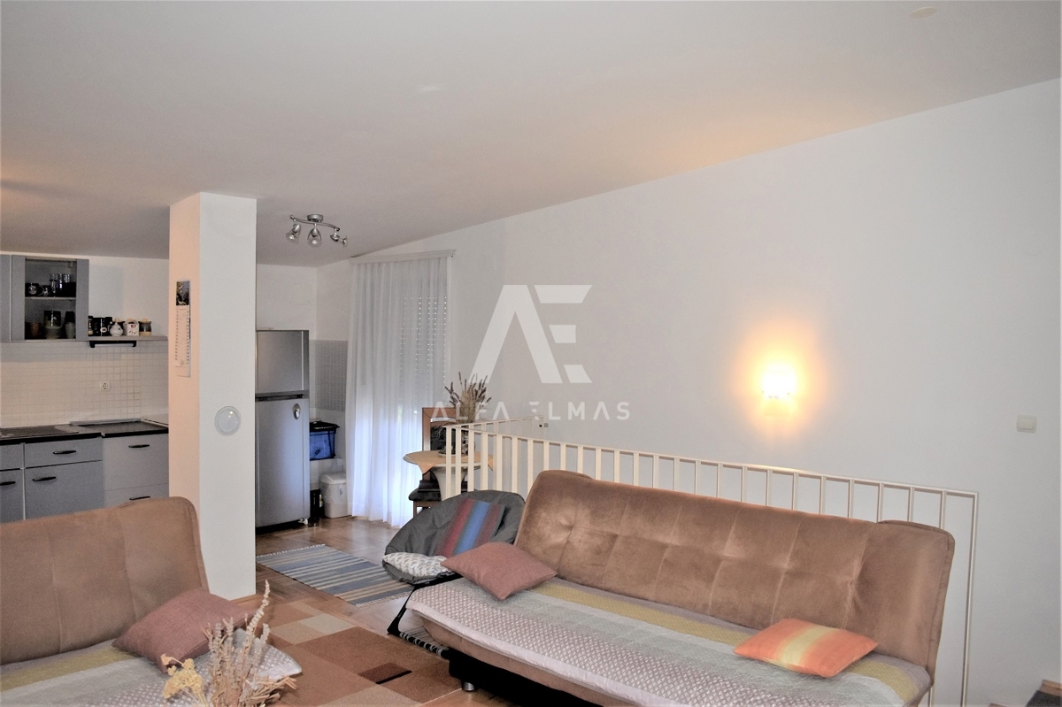 Krk, dvoetažni apartma na atraktivni lokaciji!! ID 119