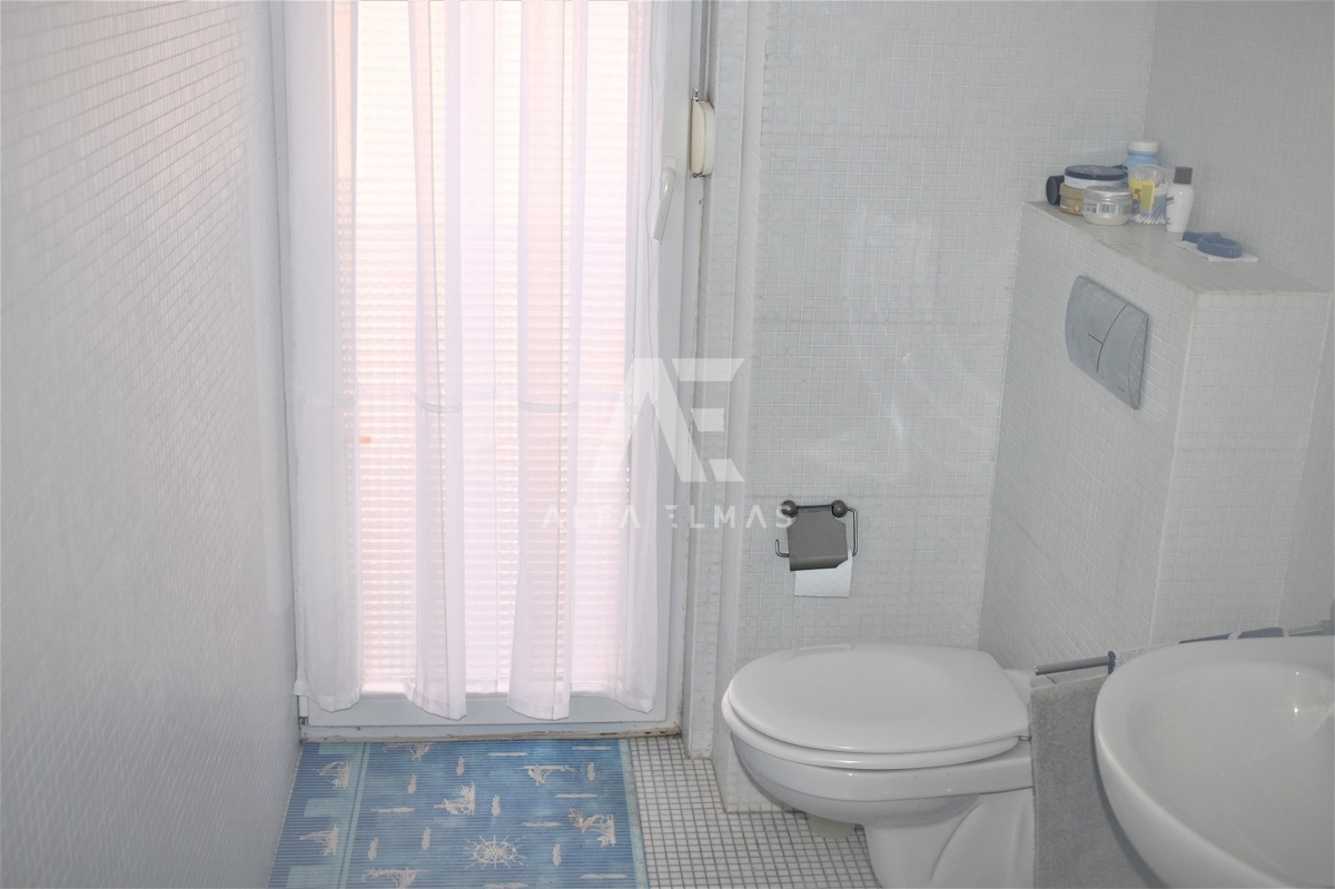 Krk, dvoetažni apartma na atraktivni lokaciji!! ID 119