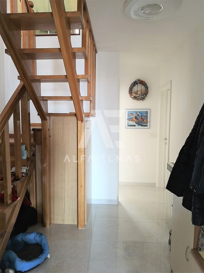  Malinska dvoetažni apartma s pogledom na morje!! ID 276