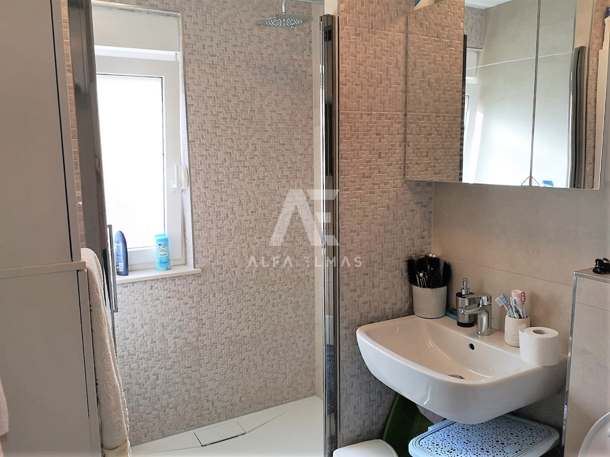  Malinska dvoetažni apartma s pogledom na morje!! ID 276