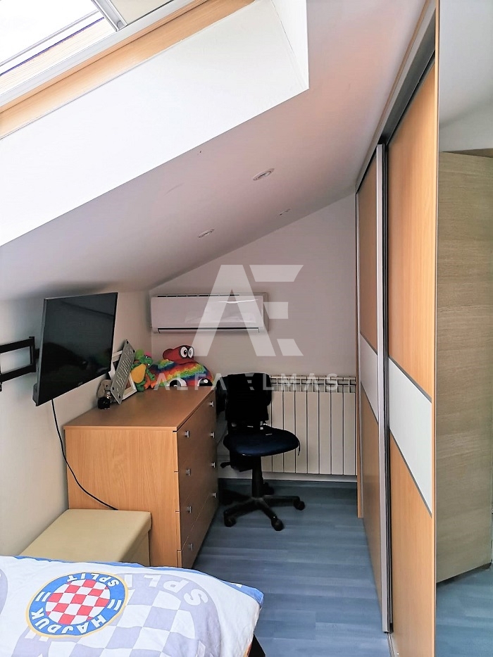  Malinska dvoetažni apartma s pogledom na morje!! ID 276