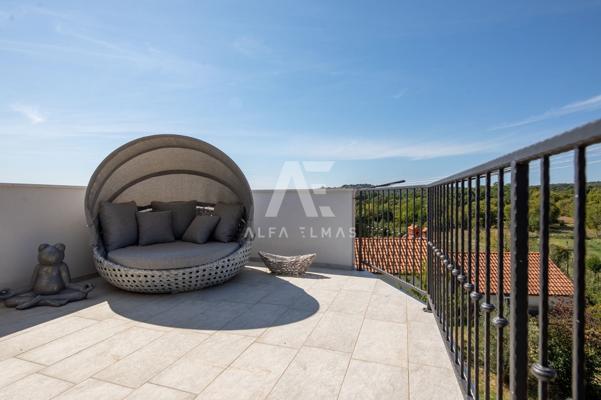 Vrbnik, okolica, mediteranska kamnita vila z bazenom!! ID 320