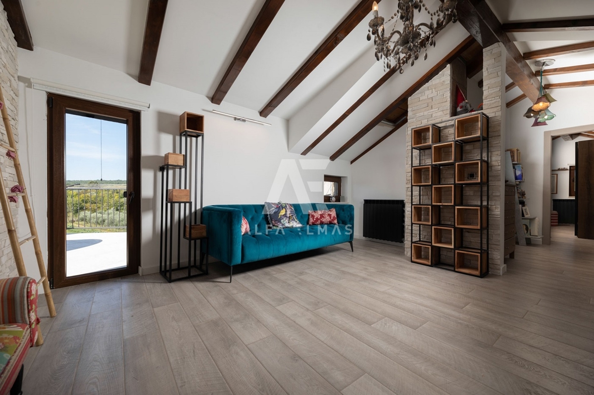 Vrbnik, okolica, mediteranska kamnita vila z bazenom!! ID 320