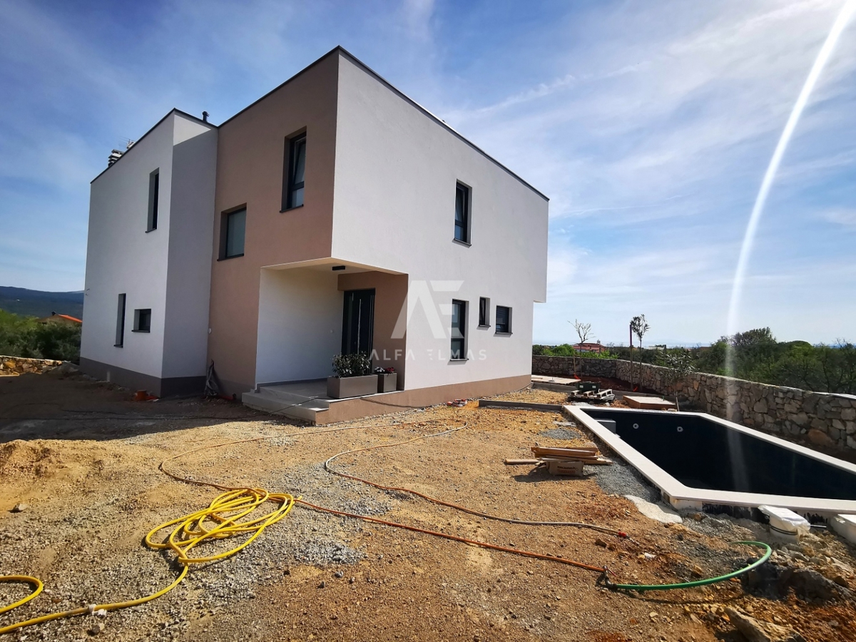 Samostojna mediteranska vila z bazenom na Krku - ID 400