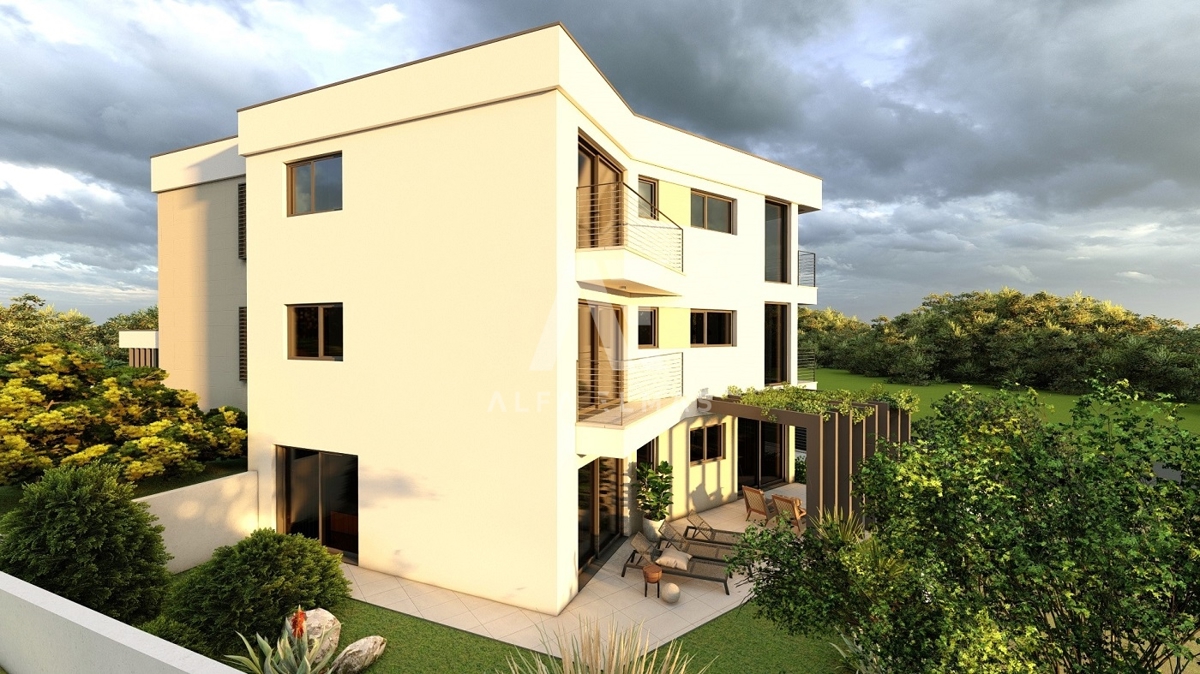 Krk, trisobni apartma v pritličju, blizu vseh potreb!! ID 477