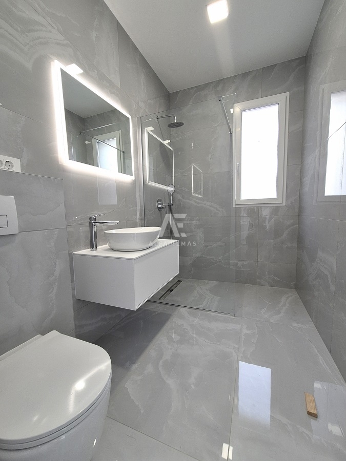 Crikvenica, okolica, impresivna vila s pogledom na morje! ID 618