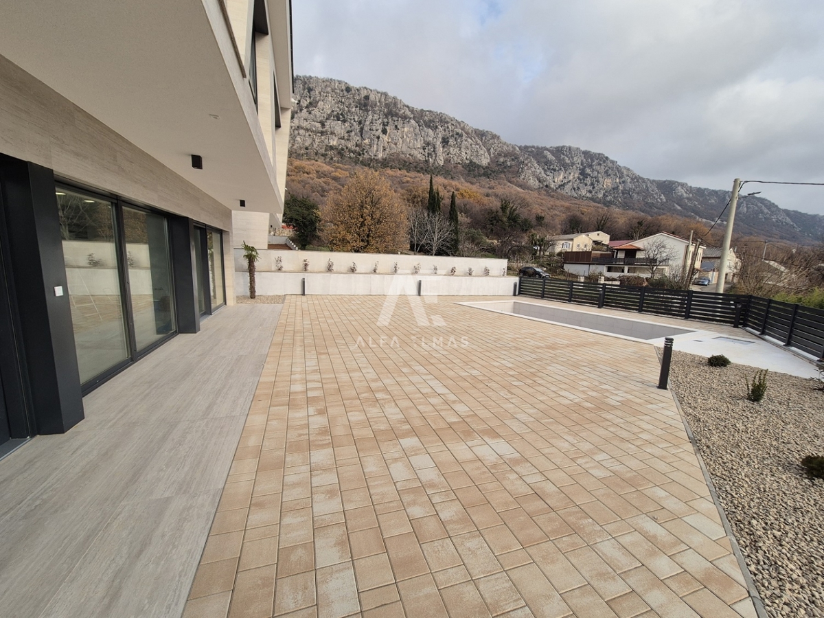 Crikvenica, okolica, impresivna vila s pogledom na morje! ID 618
