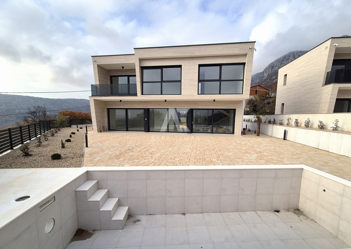 Crikvenica, okolica, impresivna vila s pogledom na morje! ID 618