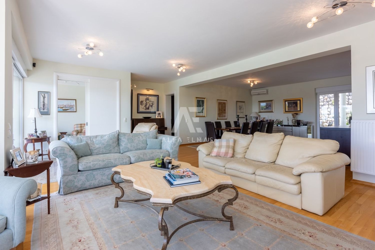 Crikvenica, luksuzna vila z bazenom in pogledom na morje! ID 657