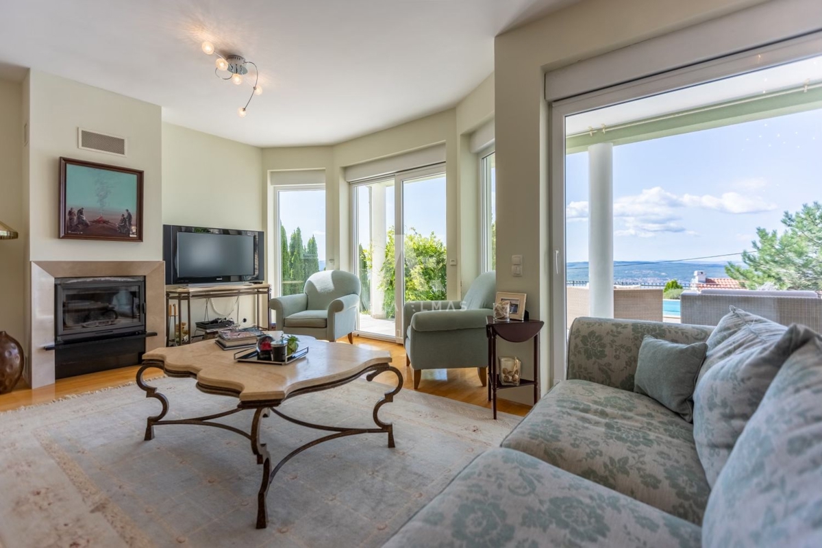 Crikvenica, luksuzna vila z bazenom in pogledom na morje! ID 657