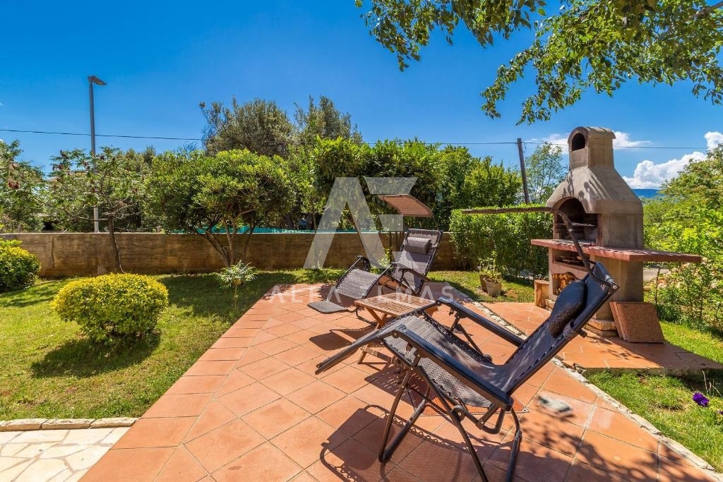 Krk, okolica, hiša s tremi apartmaji na mirni lokaciji! ID 84