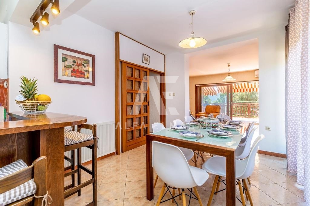 Krk, okolica, hiša s tremi apartmaji na mirni lokaciji! ID 84