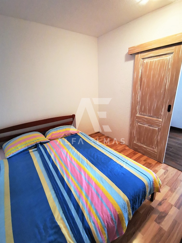 Šilo, stanovanje na mirni lokaciji z velikim dvoriščem!! ID 343