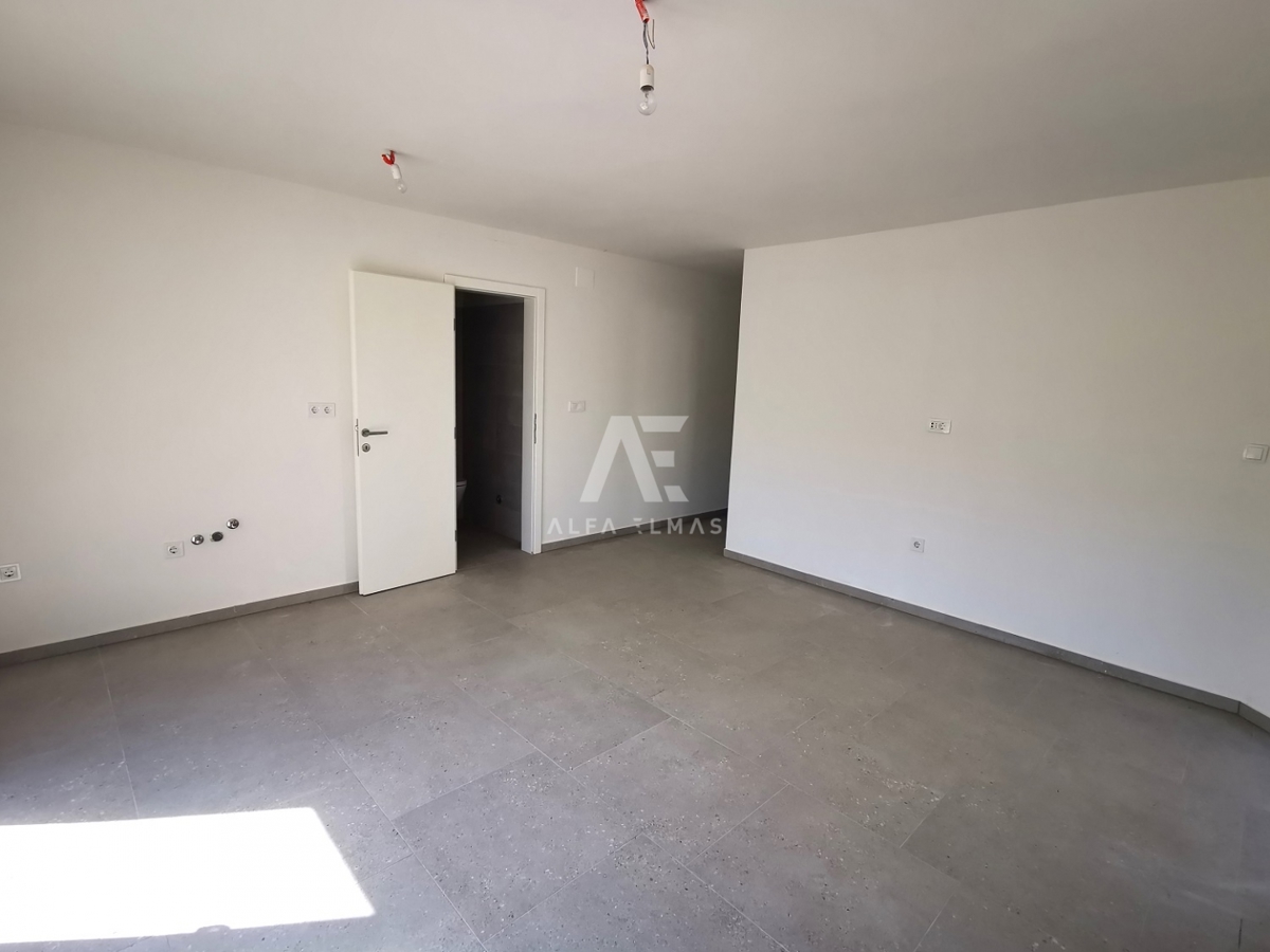 Apartma v Malinski z vrtom in parkiriščem! ID 556