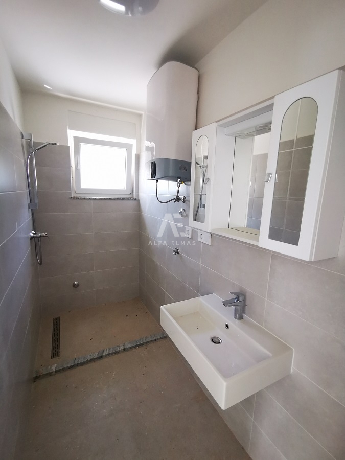 Apartma v Malinski z vrtom in parkiriščem! ID 556