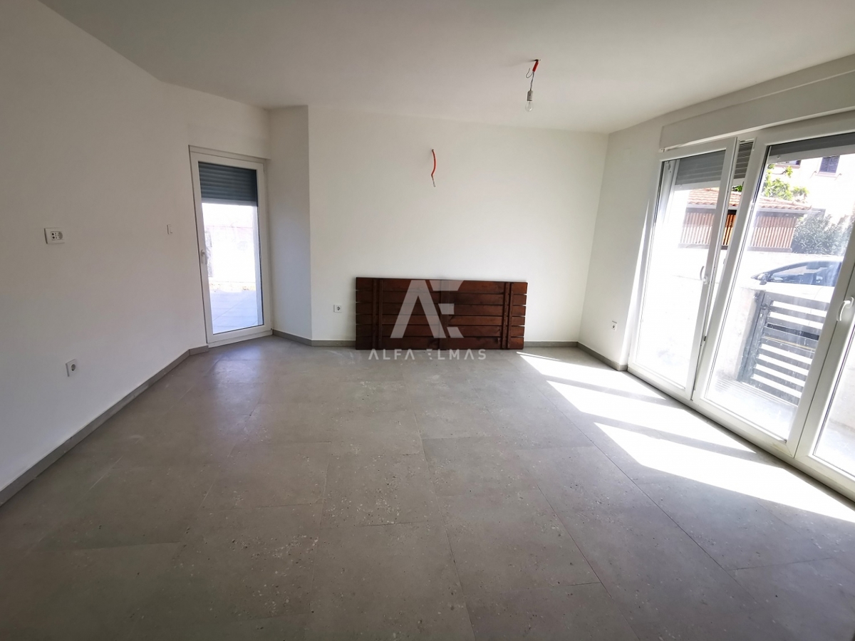 Apartma v Malinski z vrtom in parkiriščem! ID 556