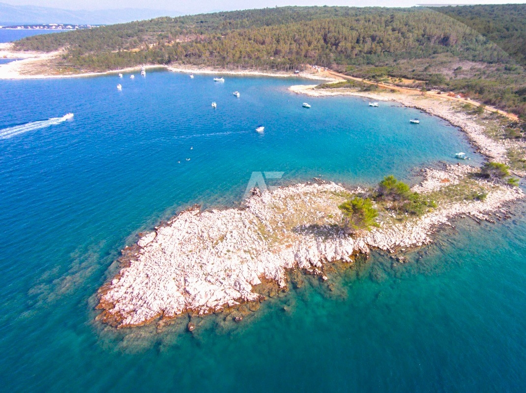 Agricultural land with a sea view in Uvala Soline - ID 574