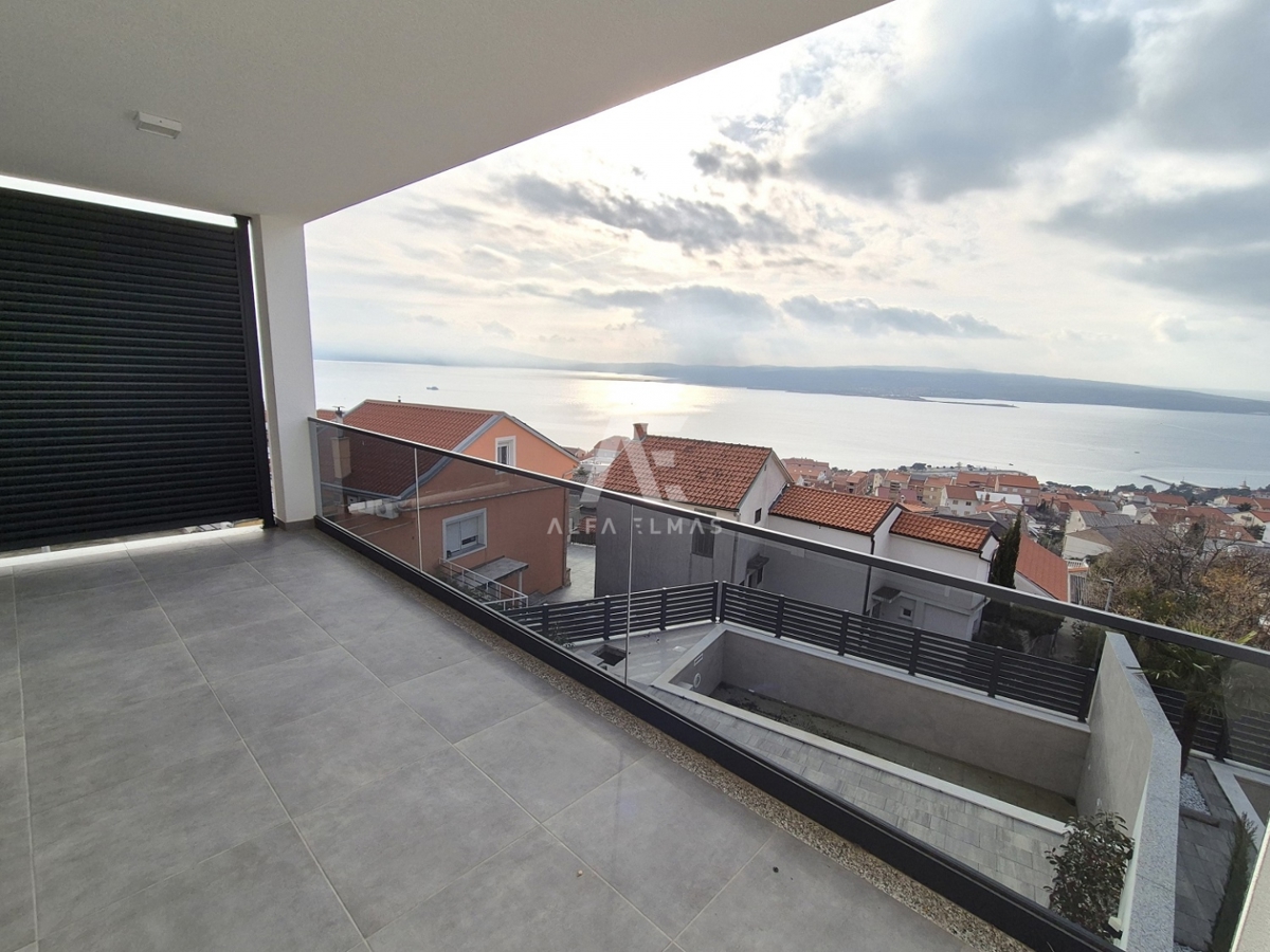 Crikvenica, stanovanje s čudovitim pogledom na morje! ID 618