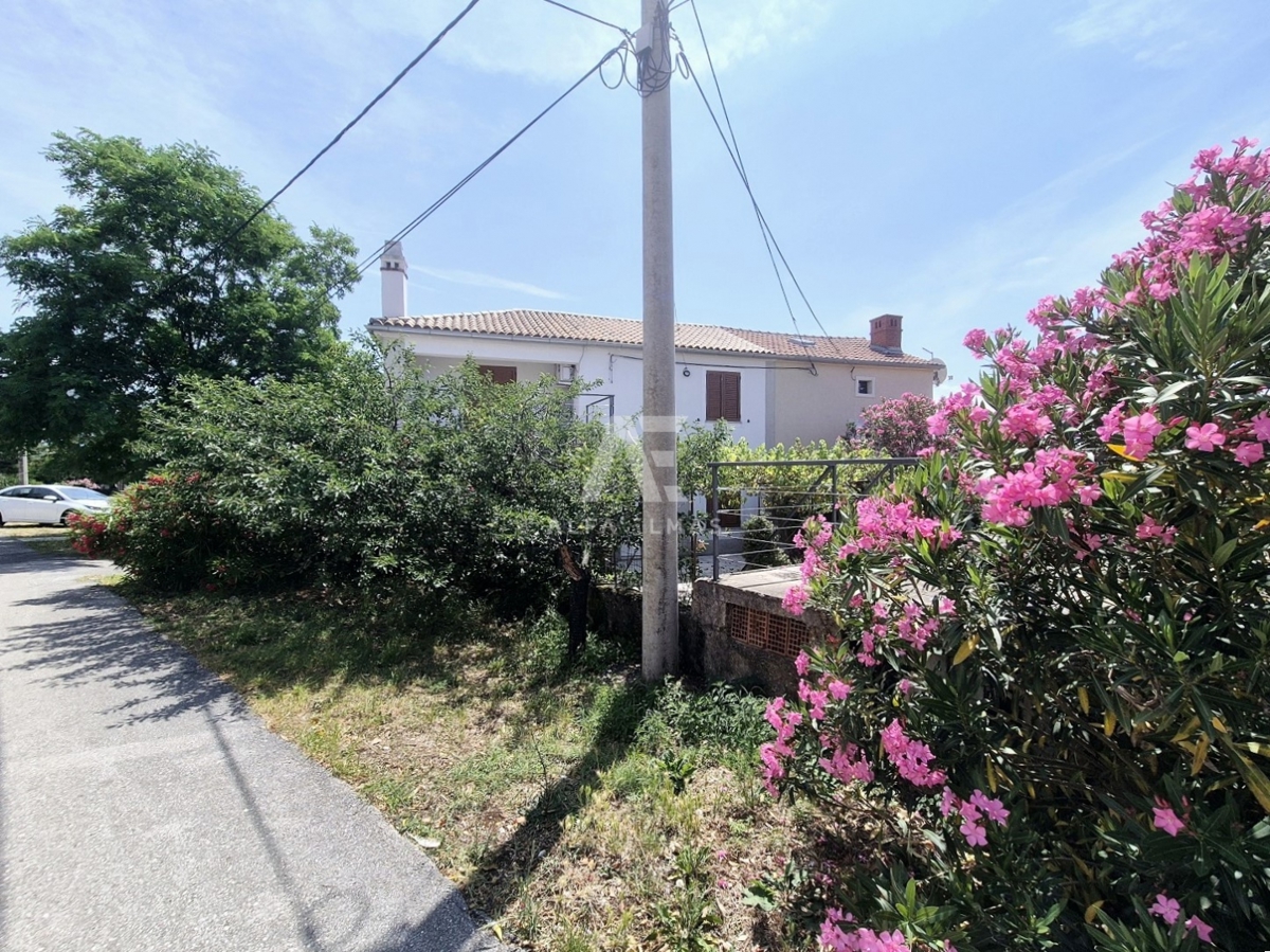 Vrbnik, okolica, dvojček s pogledom na morje! ID 623