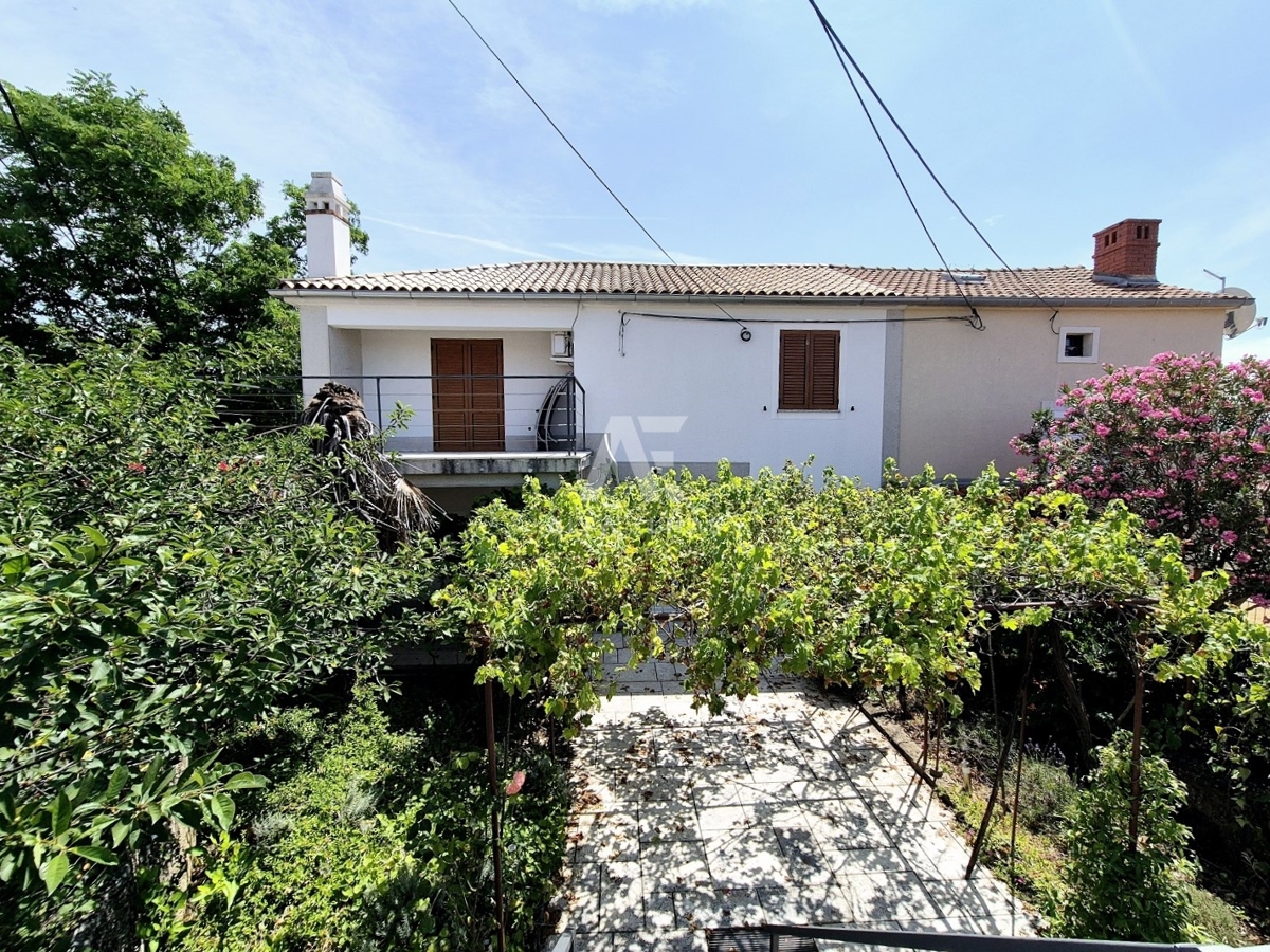 Vrbnik, okolica, dvojček s pogledom na morje! ID 623