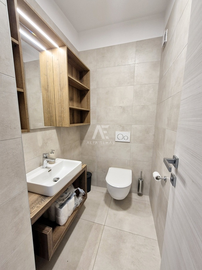 Malinska, razkošen penthouse z bazenom in pogledom na morje! ID 648