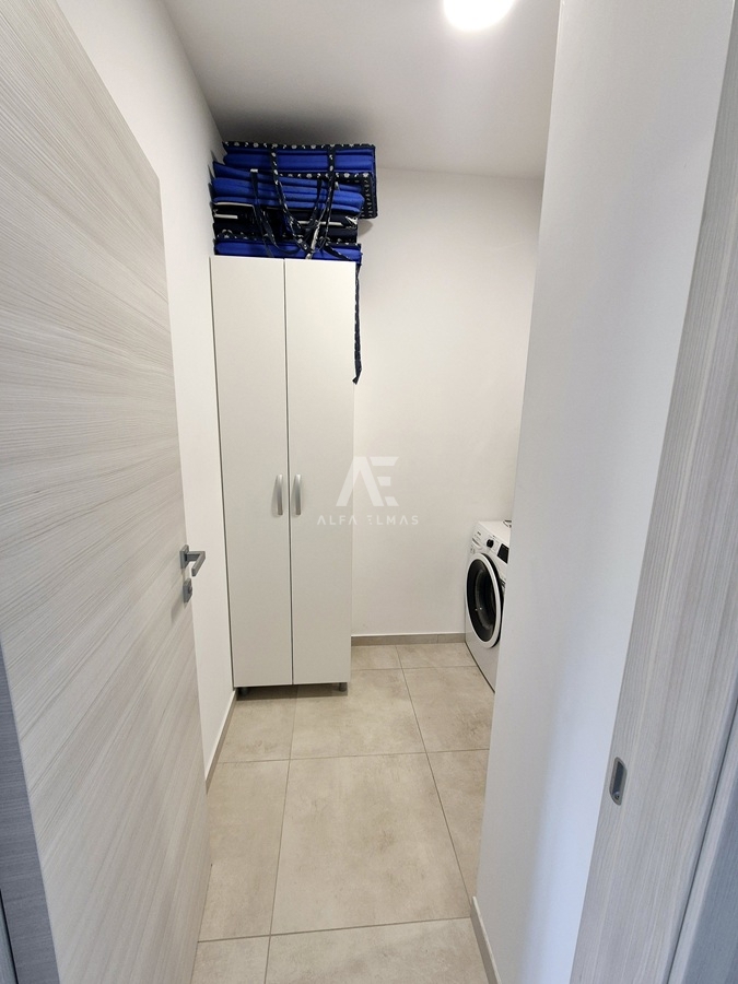 Malinska, razkošen penthouse z bazenom in pogledom na morje! ID 648