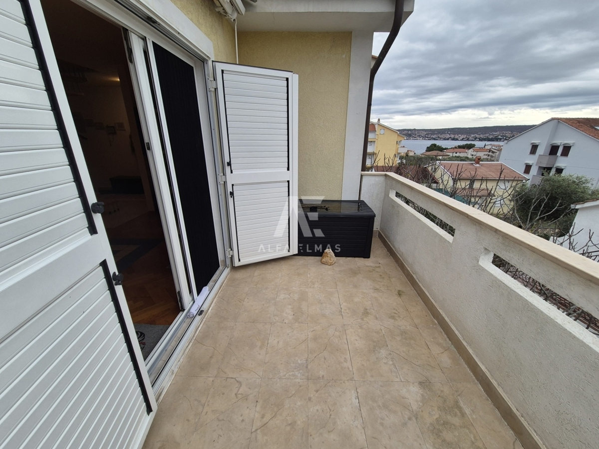 Malinska, dvoetažno stanovanje s pogledom na morje! ID 653