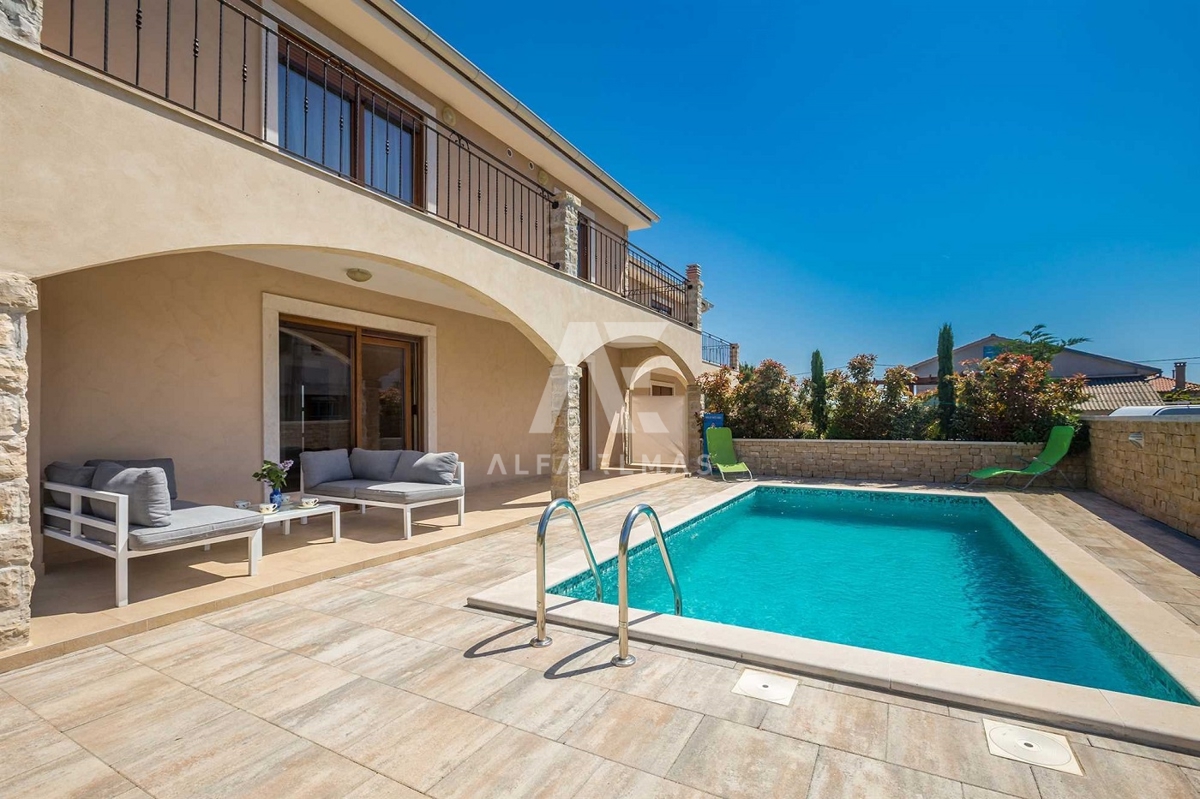 Krk, okolica, mediteranska hiša dvojček na mirni lokaciji, ID 65