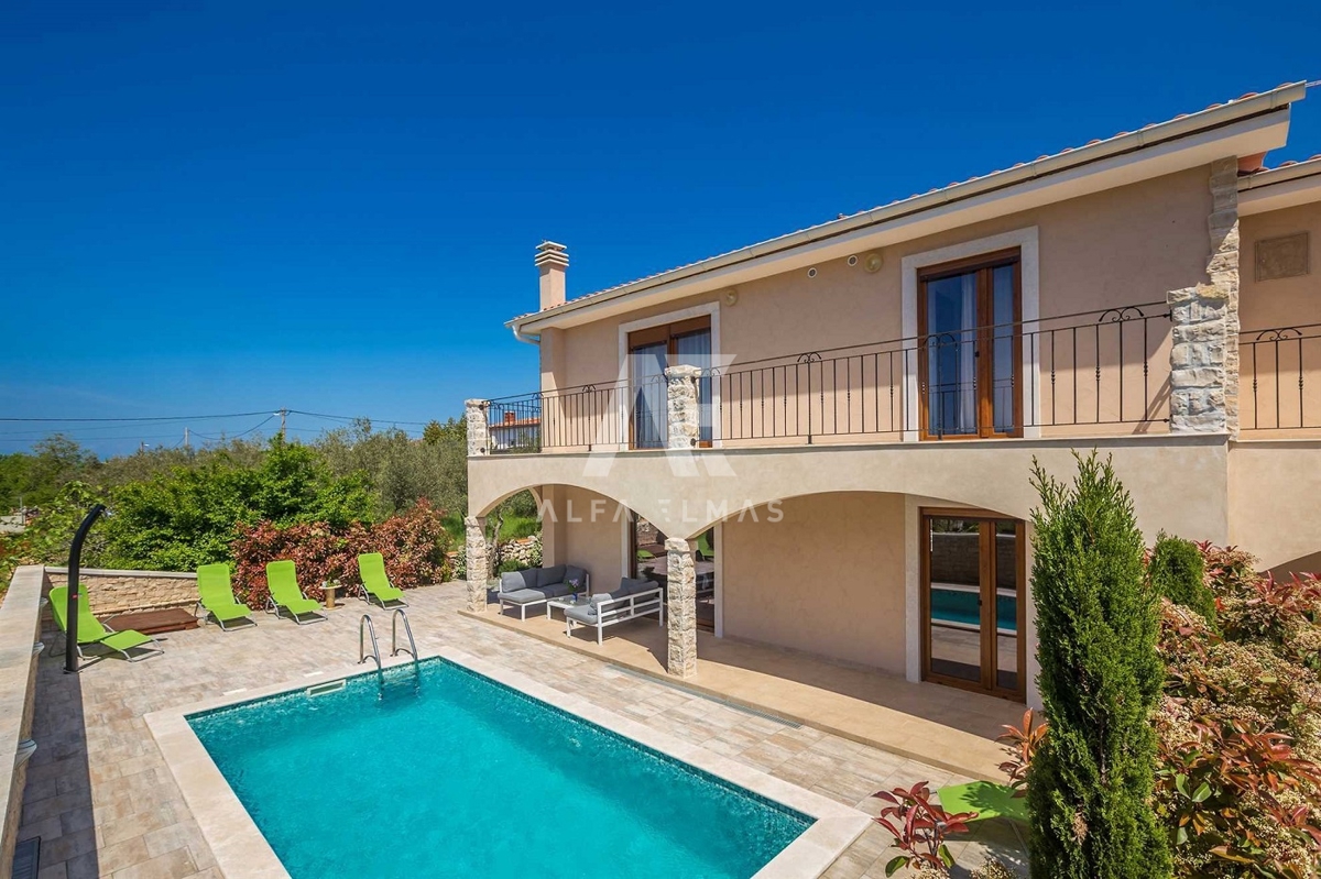 Krk, okolica, mediteranska hiša dvojček na mirni lokaciji, ID 65