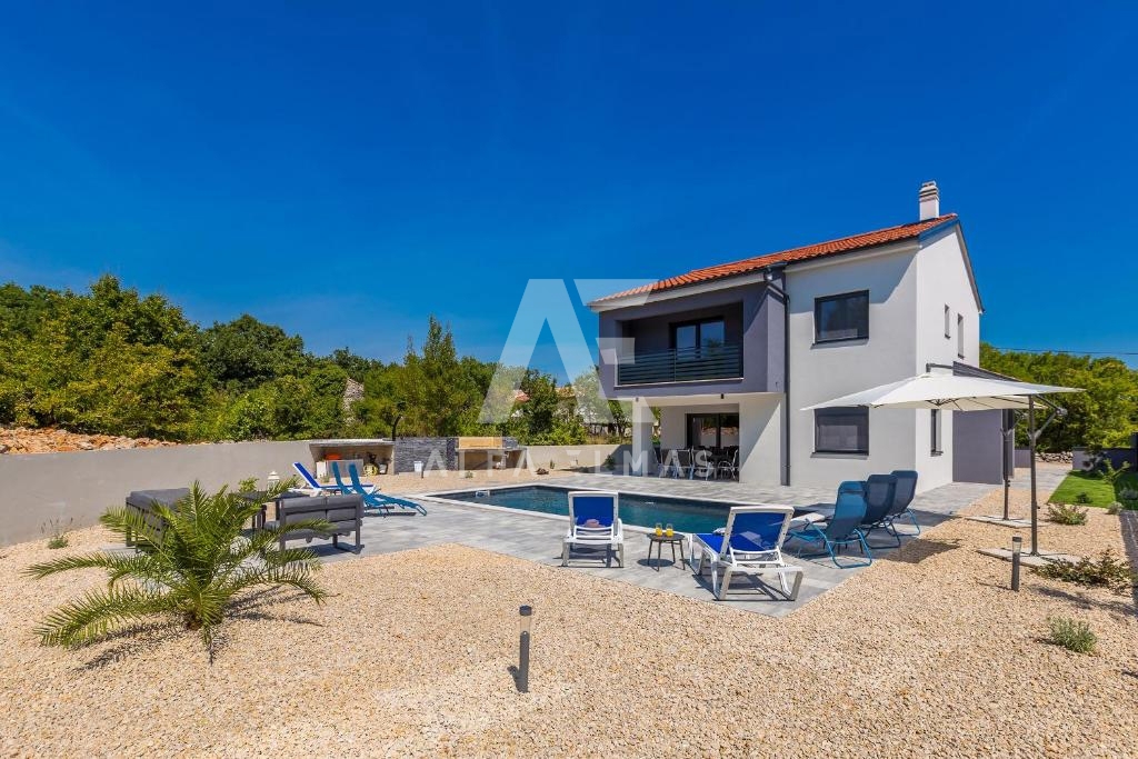 Dobrinj okolica, samostojna vila na mirni lokaciji!! ID 228
