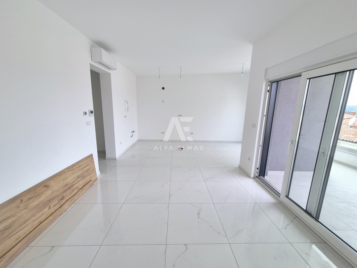 Malinska, two apartments with sea view and garden! ID 441