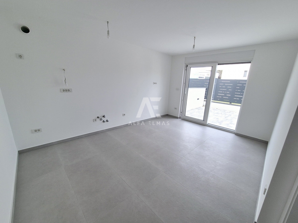 Malinska, two apartments with sea view and garden! ID 441