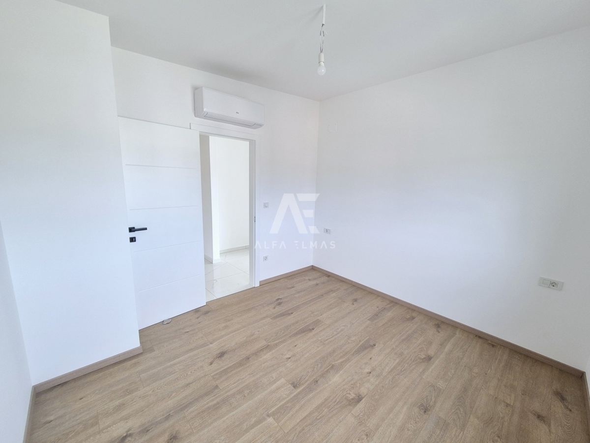 Malinska, two apartments with sea view and garden! ID 441