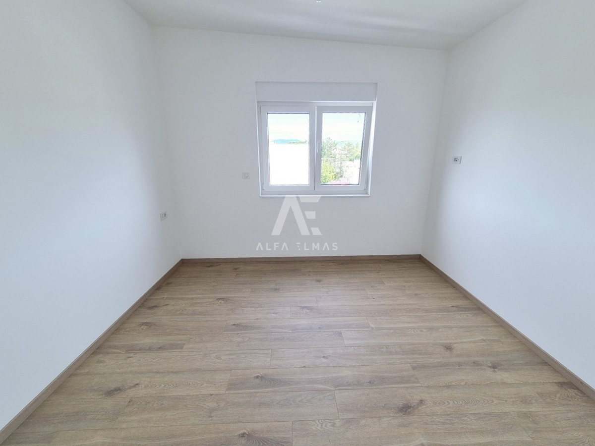 Malinska, two apartments with sea view and garden! ID 441