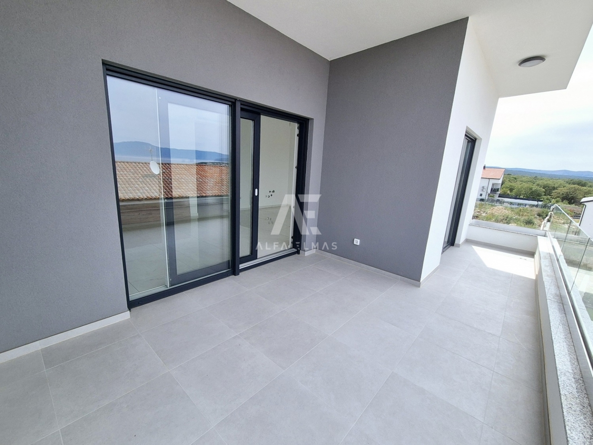 Malinska, two apartments with sea view and garden! ID 441