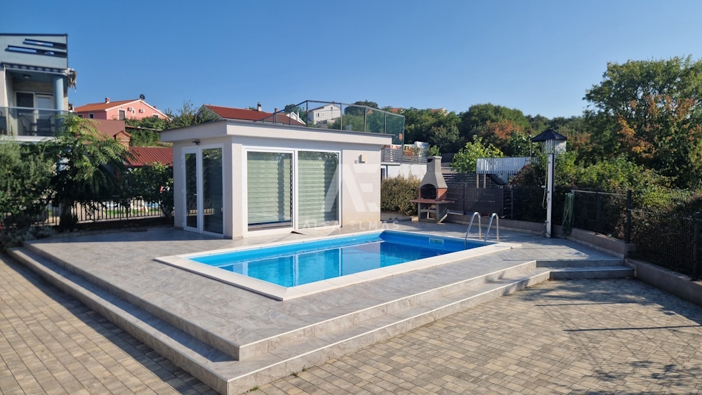 Krk, okolica, dvoetažni apartma na mirni lokaciji! ID 594