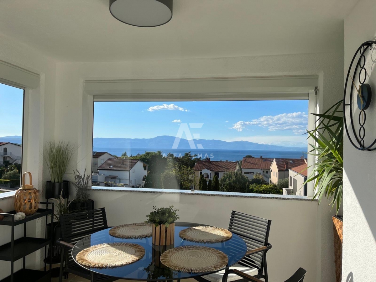 Malinska, razkošno stanovanje z galerijo in pogledom na morje! ID 647