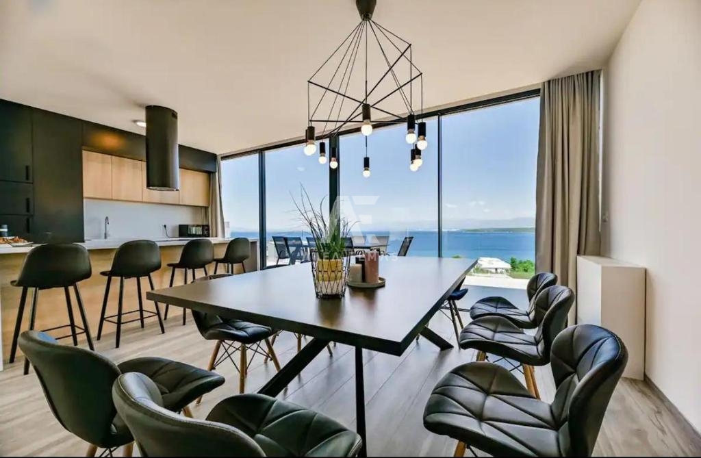 Malinska, luksuzni penthouse s panoramskim pogledom na morje! ID 19