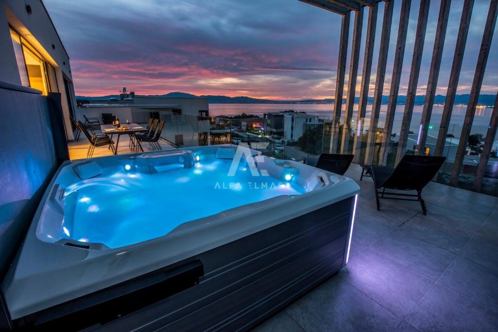 Malinska, luksuzni penthouse s panoramskim pogledom na morje! ID 19