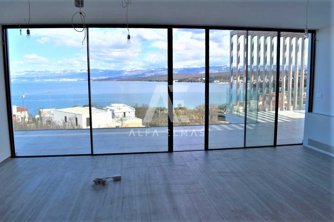 Malinska, luksuzni penthouse s panoramskim pogledom na morje! ID 19